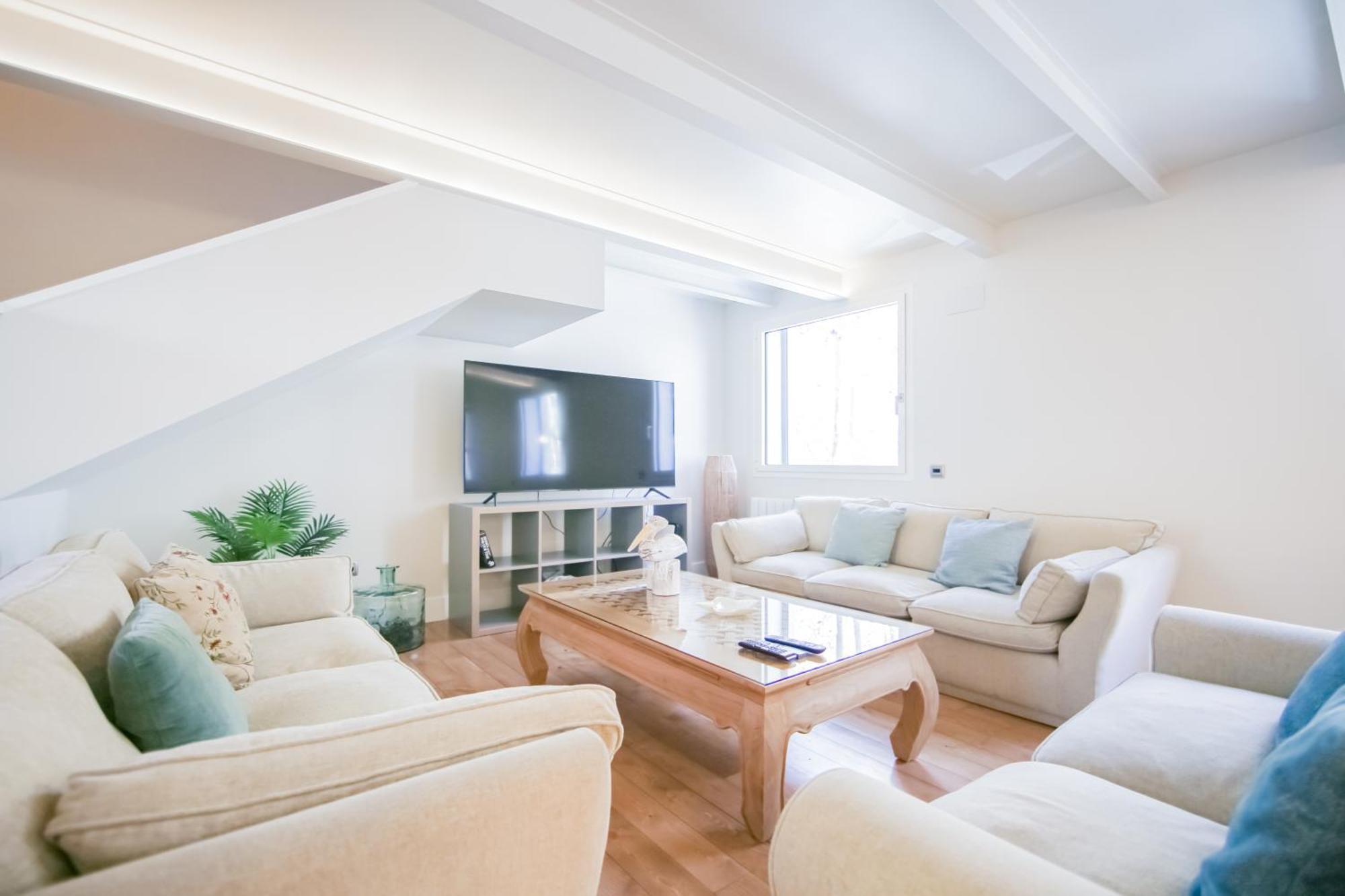 Duplex De Lujo Junto Al Bernabeu Real Madridヴィラ エクステリア 写真